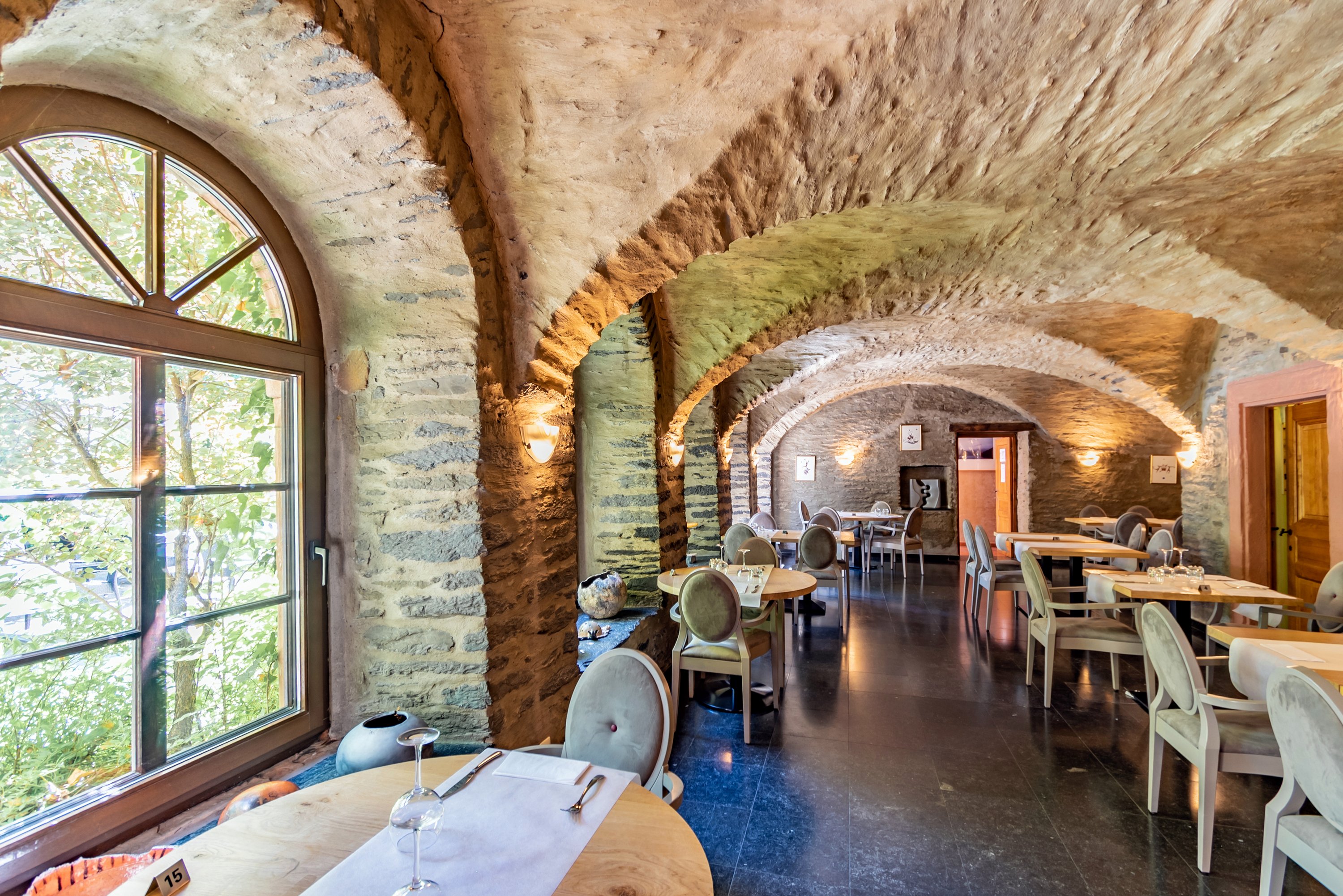 aux-tanneries-de-wiltz-restaurant-02.jpg