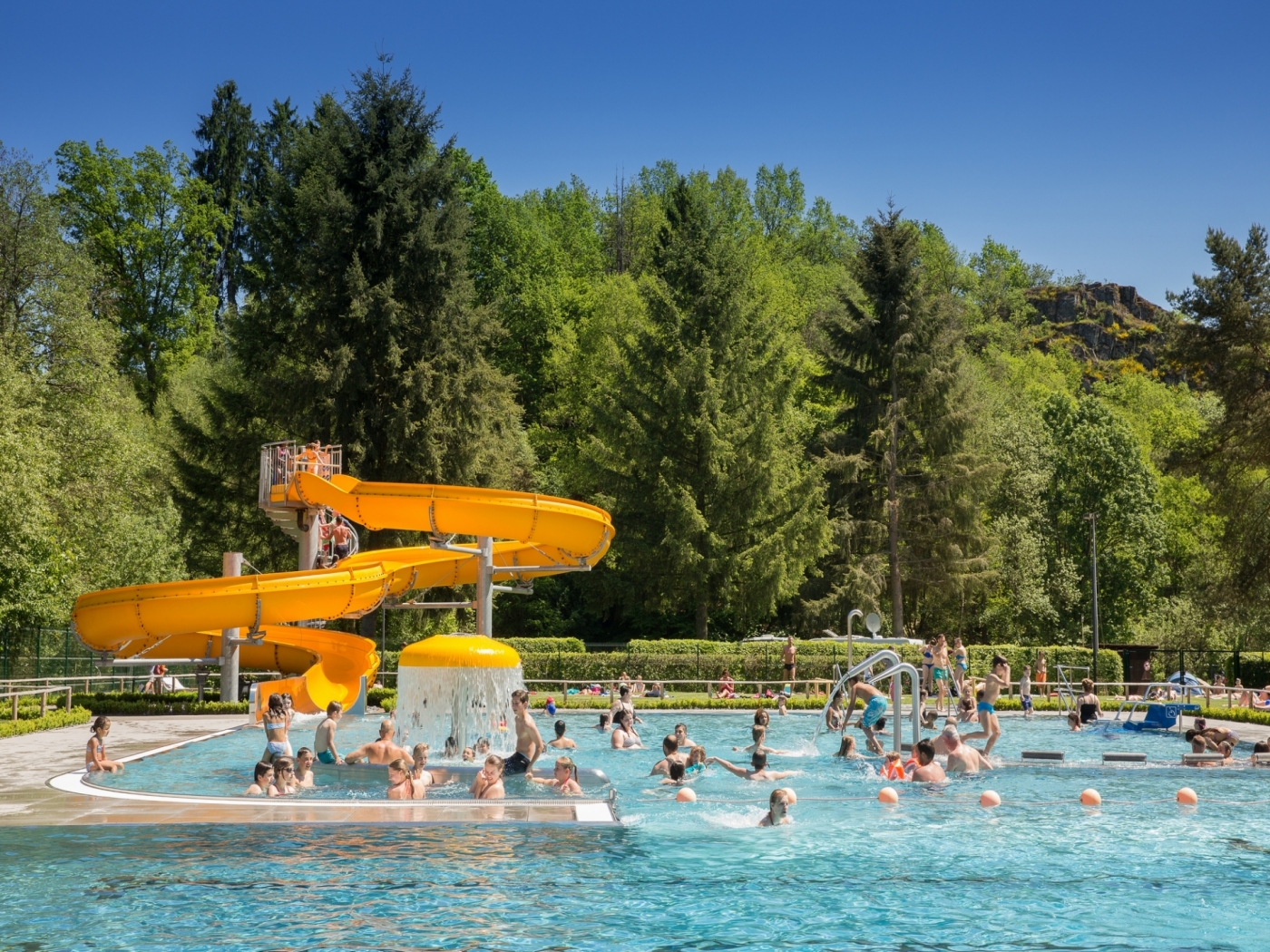 httpsappvisitluxembourgcomimages24075-resize-1680x1050x100.jpg